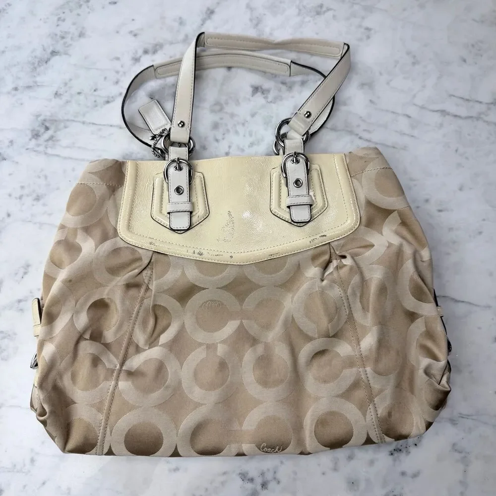 Coach Handbags Beigh Tan And Cream Logo No D1082-14578